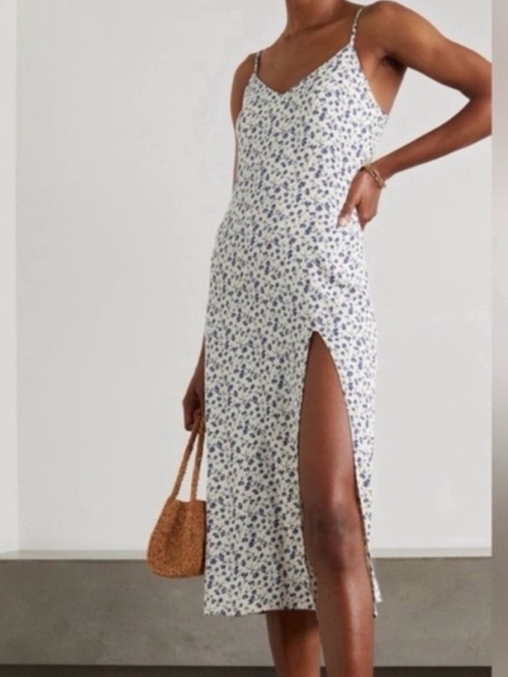 Reformation Crimini midi dress size 6 white & blue floral